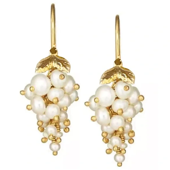 KATE WOOD • Pearl Grapevine Cluster Earrings - Picture 3 of 4